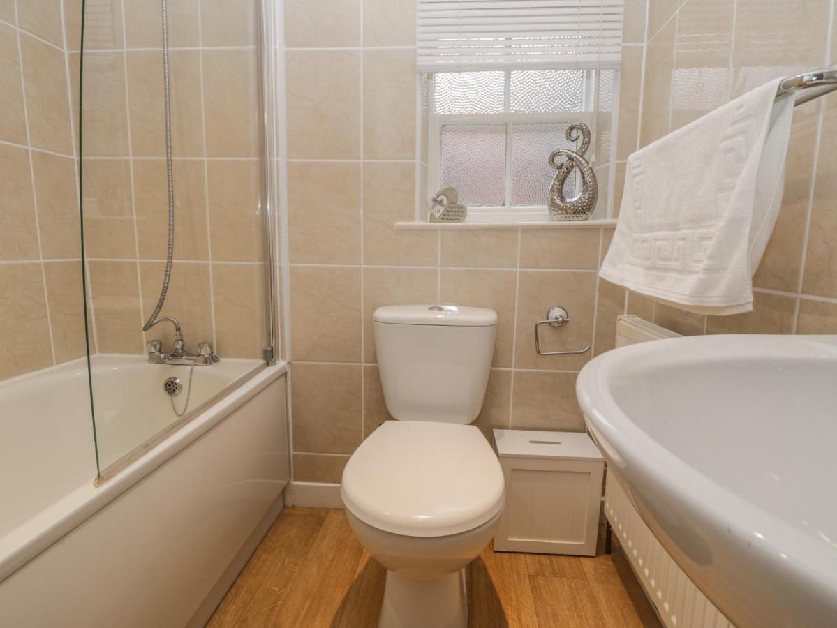 Appartamento Robins Nest Whitby Esterno foto